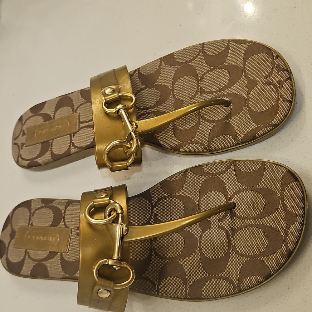 COACH Gold Women's Sandals sz 9.5B - Picture 4 of 7